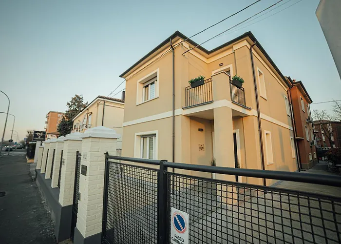 Fellini 3* 费拉拉