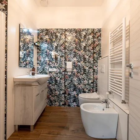 Fellini 招待所 费拉拉